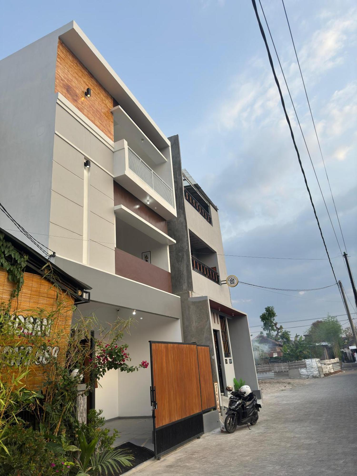 Han Gang Syariah Ponorogo Екстериор снимка